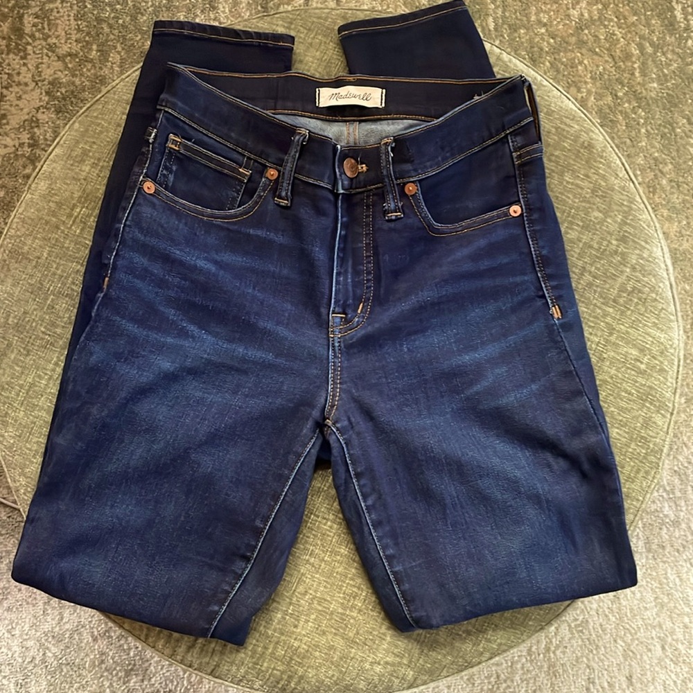 9" High-Rise Skinny Jeans